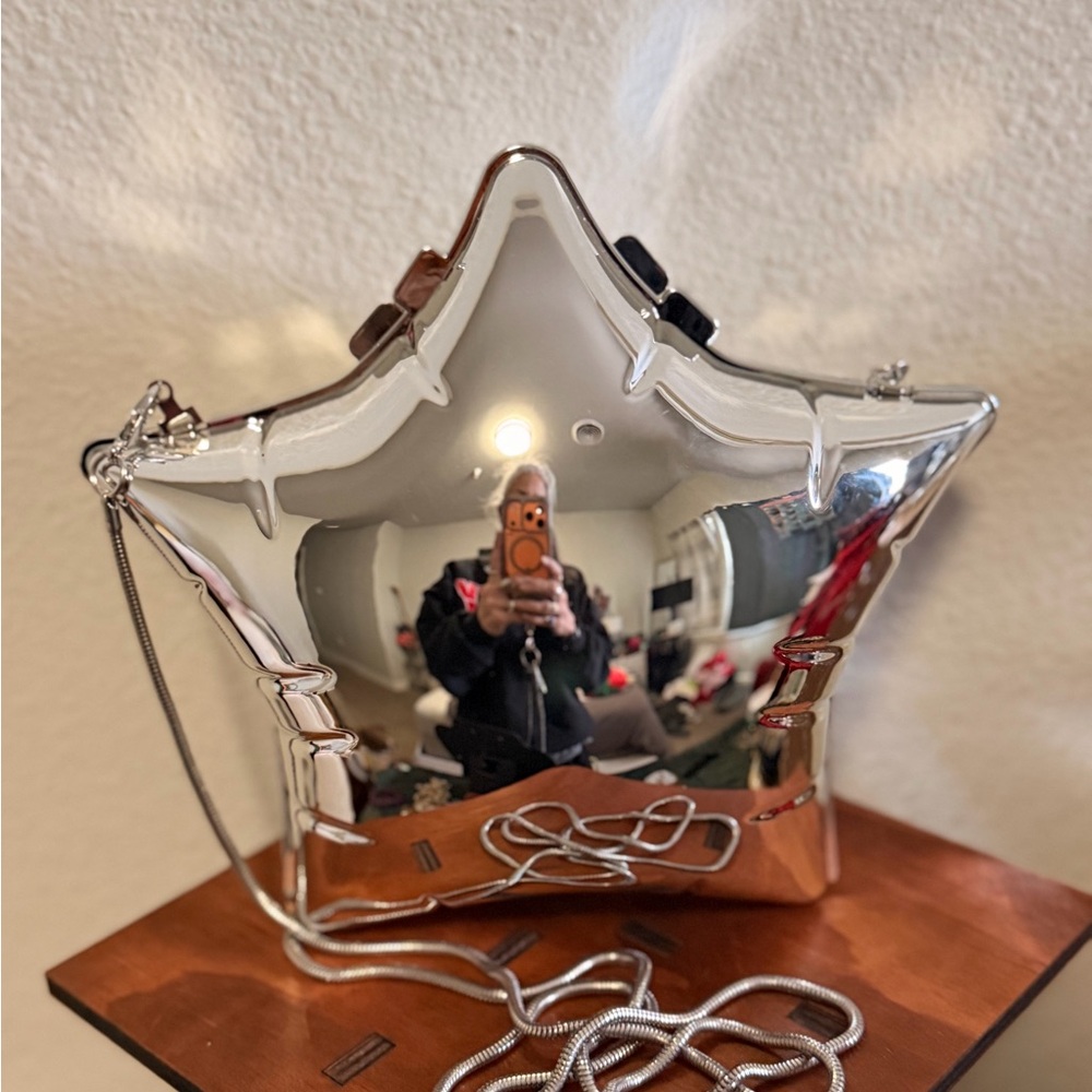 Silver Star-Shaped Crossbody Bag